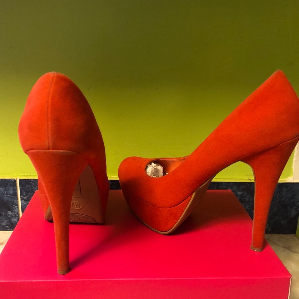 Women’s shoe